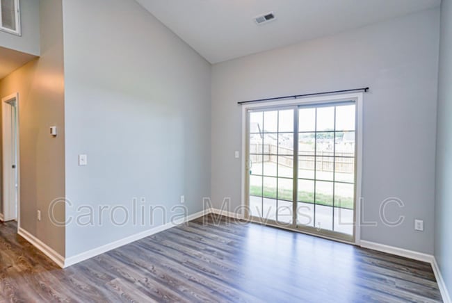 Photo - 249 Lockeland Park Dr
