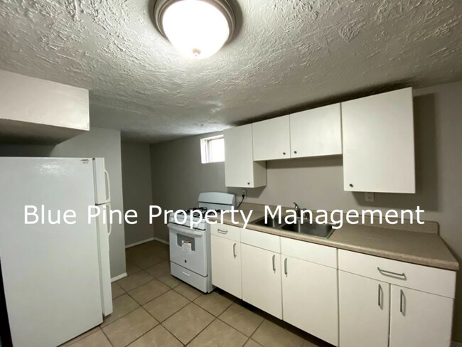 1136 S 2nd Ave Unit B