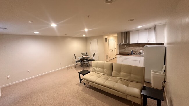 Photo - 6427 Walcott Ln Unit Cosi 1 bedroom  Apartment