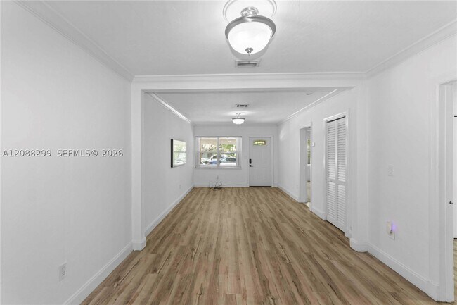 Photo - 2530 SW 27th St Unit 2530