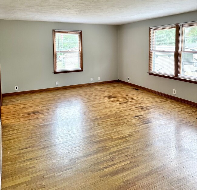 Photo - 6320-6322 N Fruitridge St Unit 6322