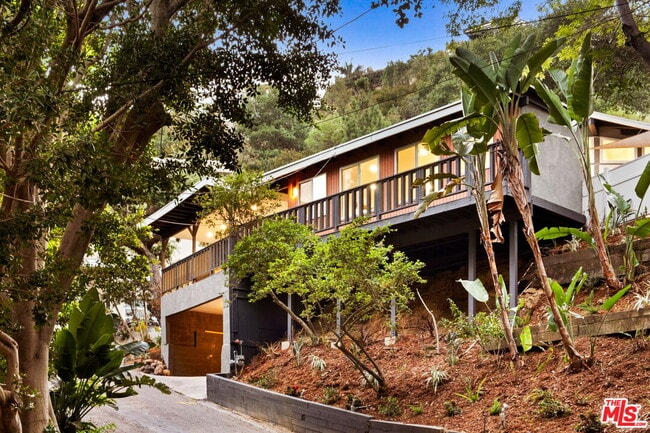 Photo - 2701 Jalmia Dr