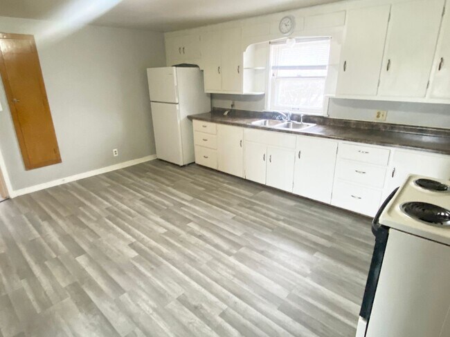 Photo - 1704 Merrill Ave Unit 1704 1/2 Merrill Avenue