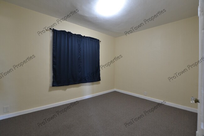 Photo - 120 E North St Unit B2