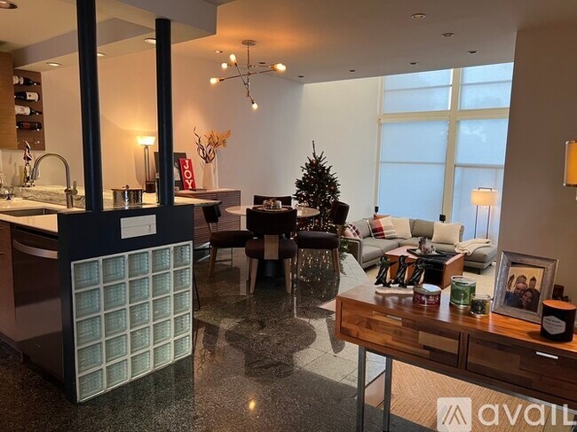 Photo - 6323 Marina Pacifica Dr N