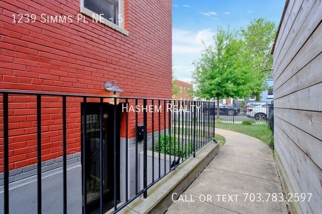 Photo - 1239 Simms Pl NE