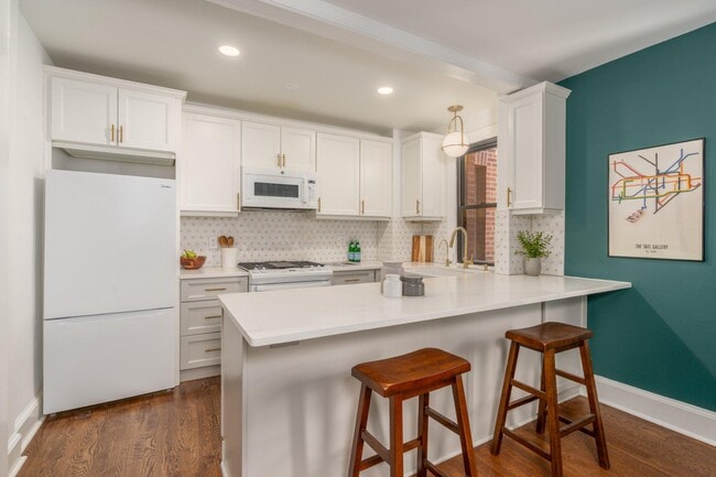 Photo - 1915 16th St NW