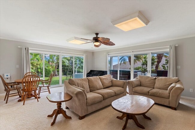 Photo - 460 Polulani Dr