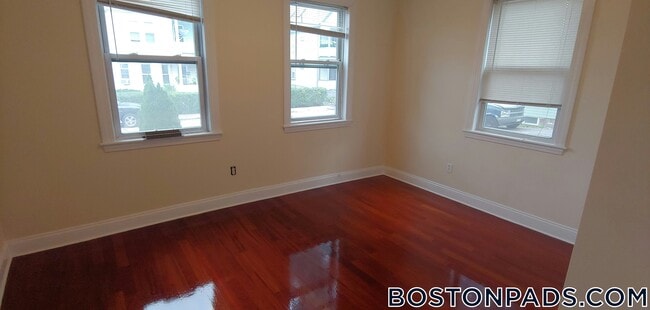 14 Duval St Unit 1