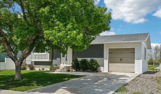 Building Photo - 5206 W Hunter Dr