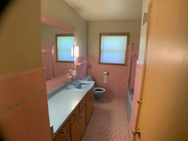 Photo - West Allis 3 bedroom 2 bath ranch