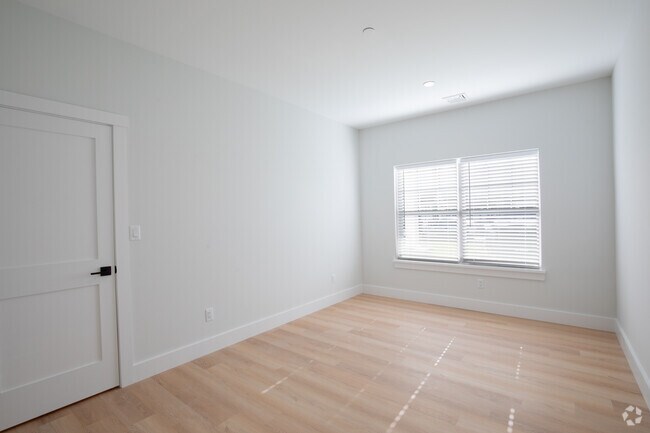 A Unit - Bedroom - 1 Bed/1 Bath - 620 sq. ft. - Gracewood Estates