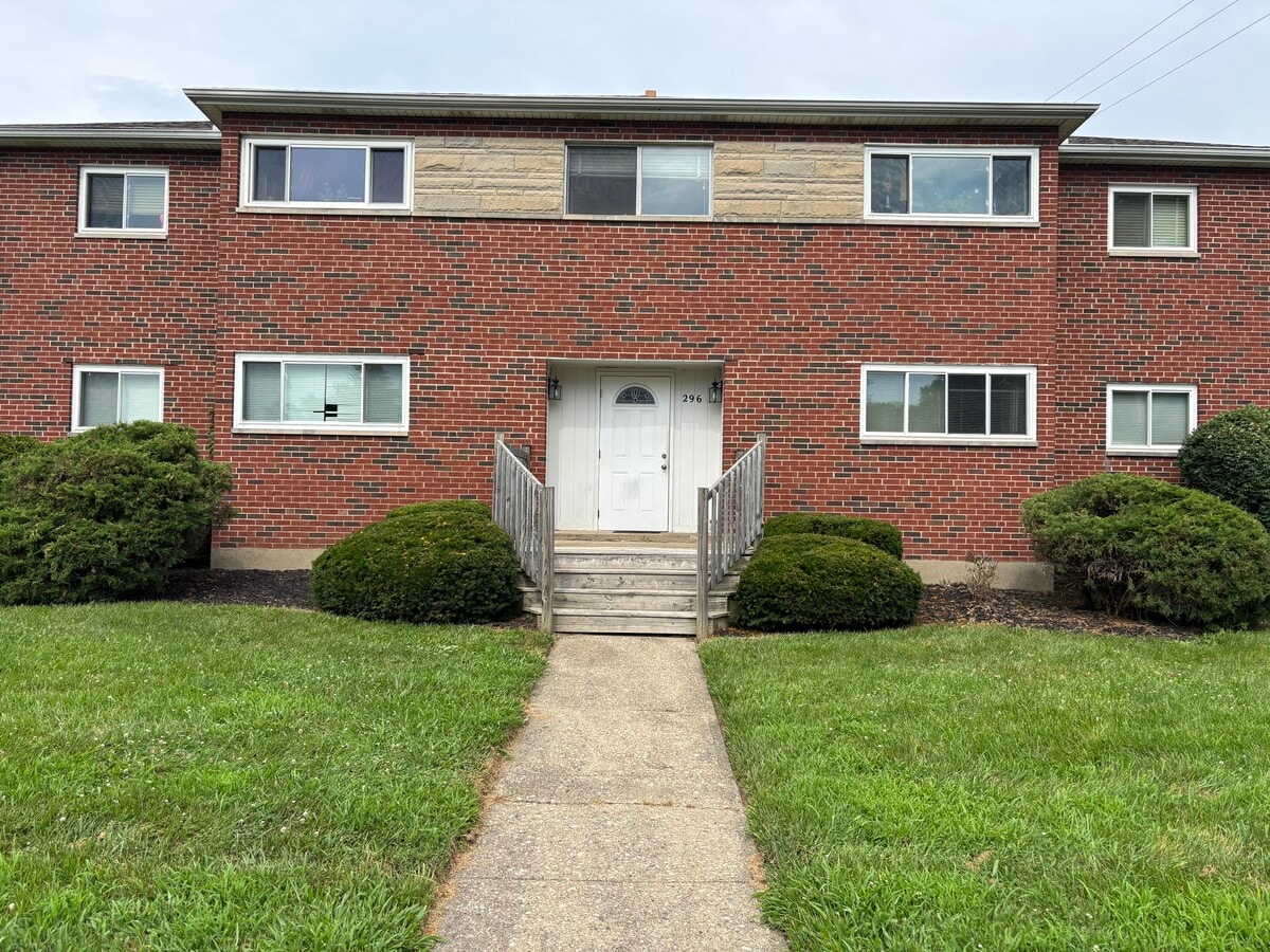 Photo - 296 Glencross Ave Unit 4