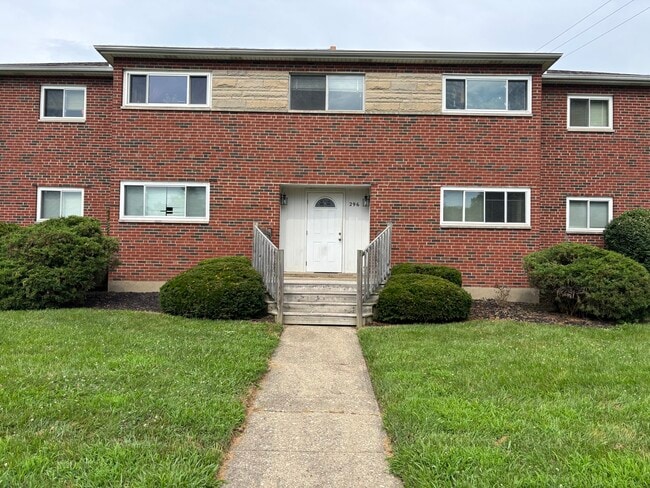 Building Photo - 296 Glencross Ave Unit 4