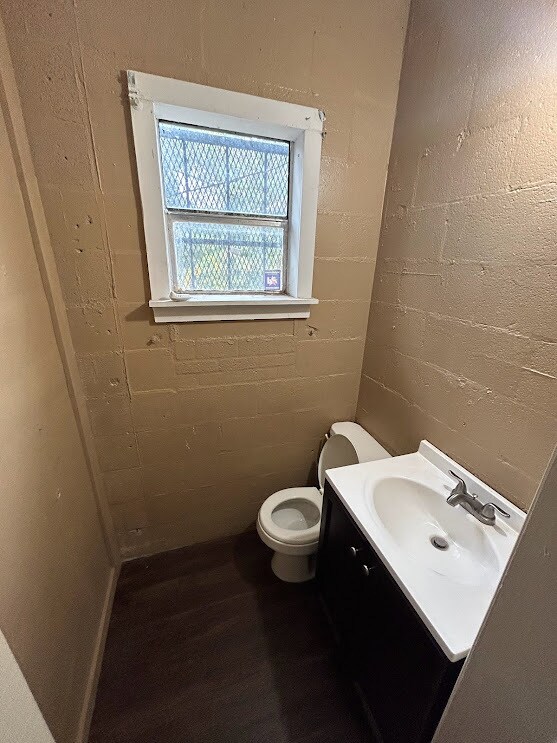 Photo - 110 W 21st Ave