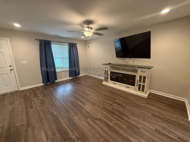 Photo - 2708 N Patterson Ave