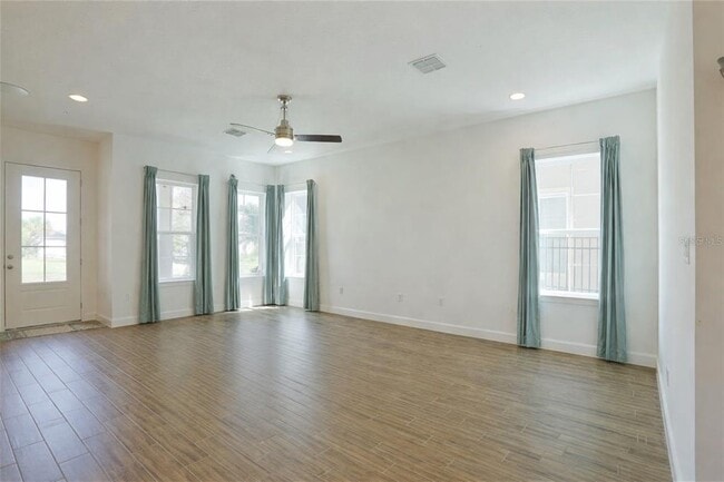 Photo - 7038 Arnoldson St