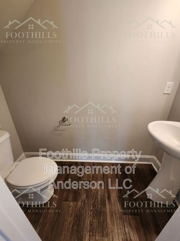 Photo - 102 David St Unit A
