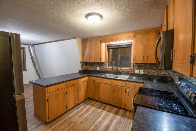 Photo - 48 Glen Torr