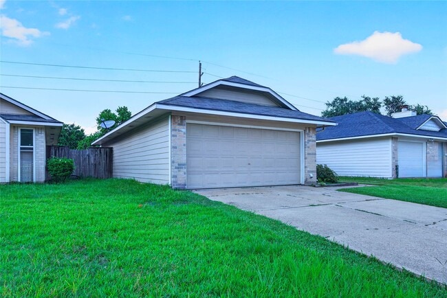 Building Photo - 3922 Pintan Ln