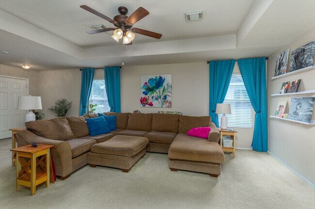 Photo - 24027 Kingbriar Dr