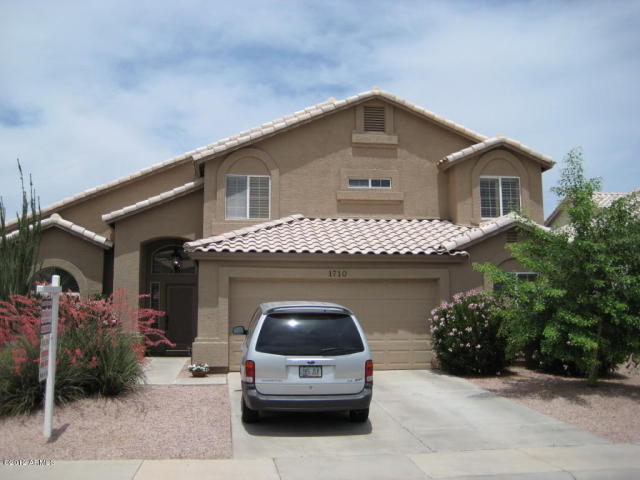 Building Photo - Gilbert Home - 5 Bed + Den & 2.75 Bath with Beautiful Pebble Teck Pool