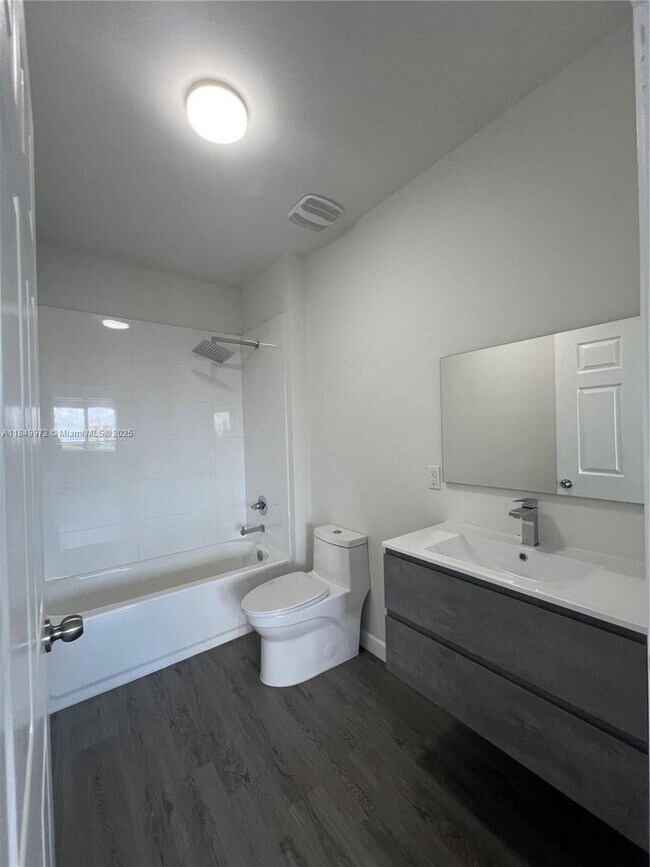 Photo - 2311 NW 22nd Ave Unit 207