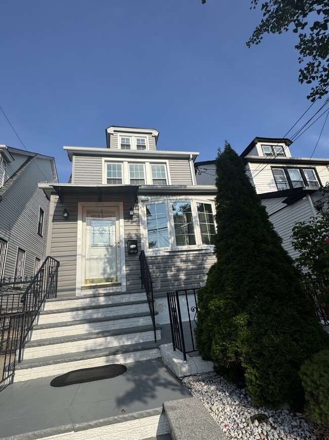 Building Photo - 132-55-155 114th Pl Rental