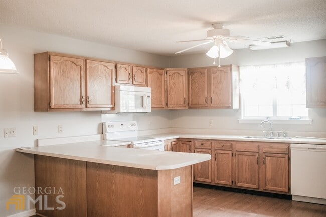 Photo - 20 Lakeside Dr