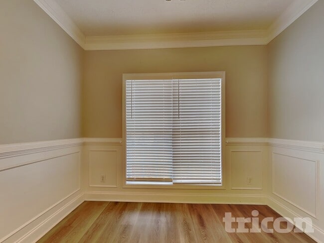 Photo - 417 Carrie Ct