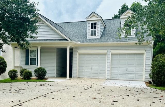 Building Photo - 329 White Oak Way Rental