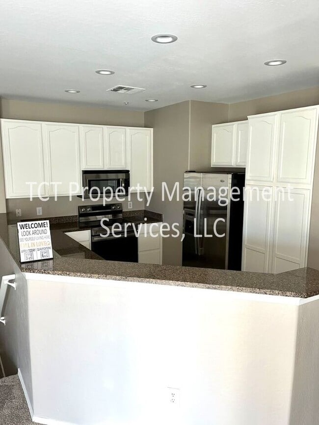 Photo - 3 Bedroom Townhome in Power Ranch!