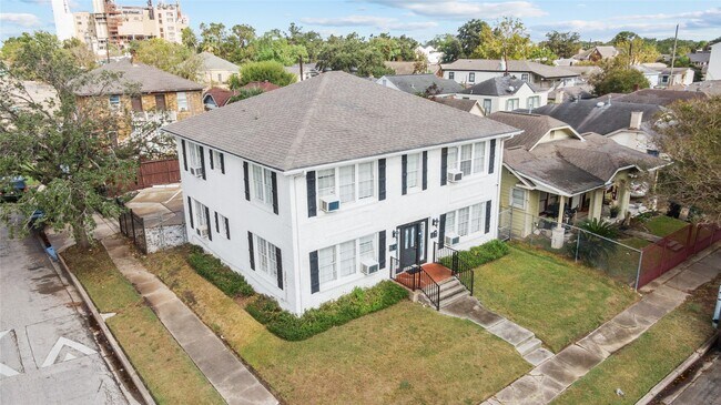 3901 Dallas St Unidad D