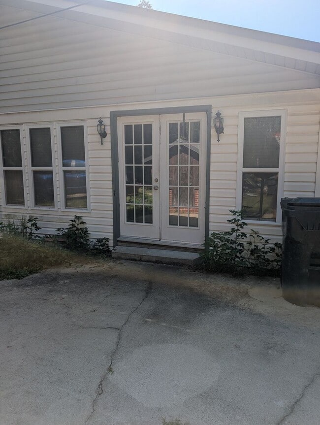 Building Photo - 1641 Rayonier Rd Unit 1641 Rayonier Rd #2