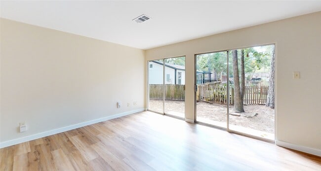Photo - 2105 N Red Cedar Cir