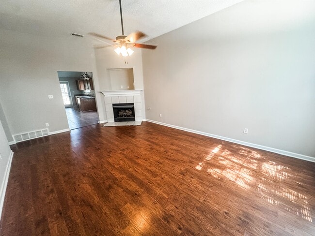 Photo - 6840 Mikayla Ln
