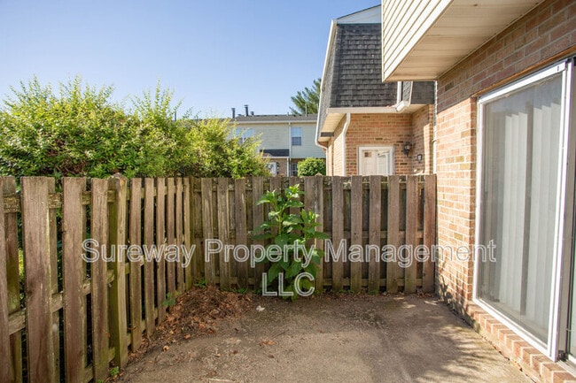 Photo - 2147 Harbour Dr