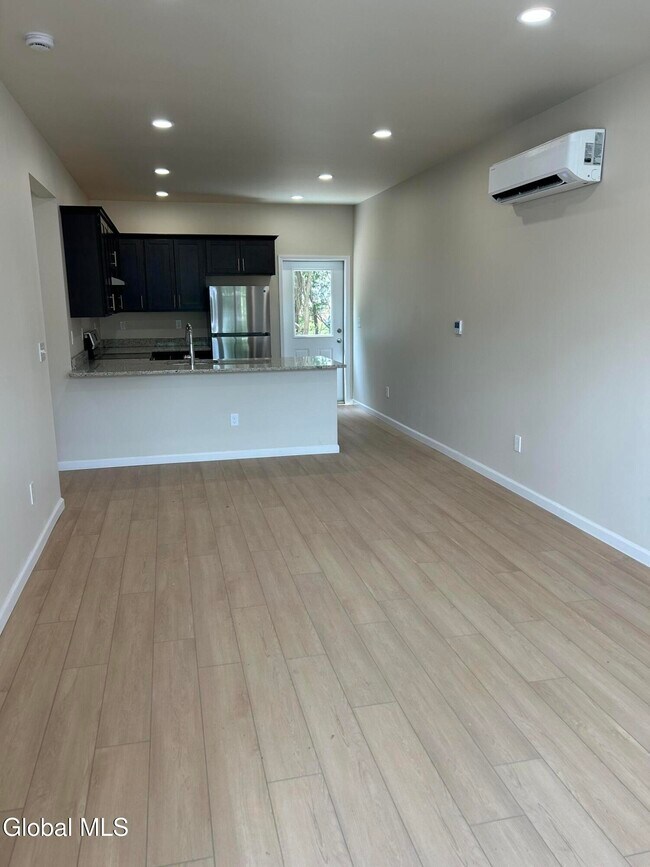 Photo - 4219 Menga Dr Unit 1