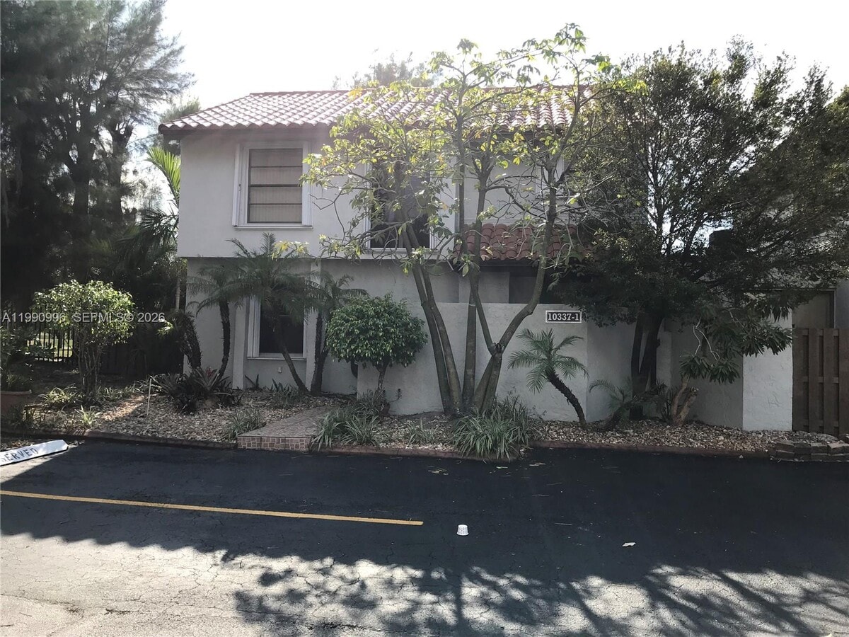 Photo - 10337 NW 9th St