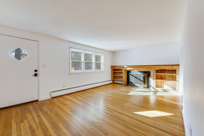 Photo - 250 Hudson Rd