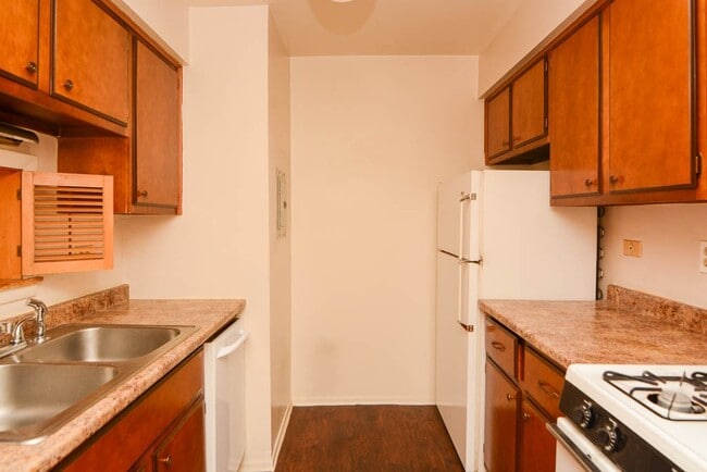 Photo - 665 W Wrightwood Ave Unit 514