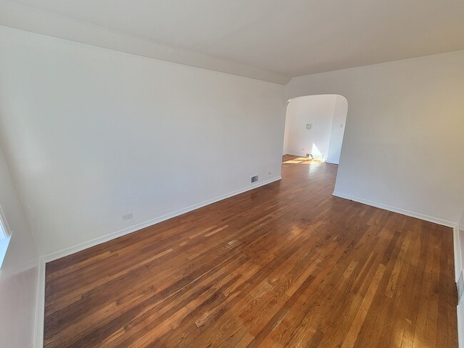 Photo - 4048 N Marmora Ave