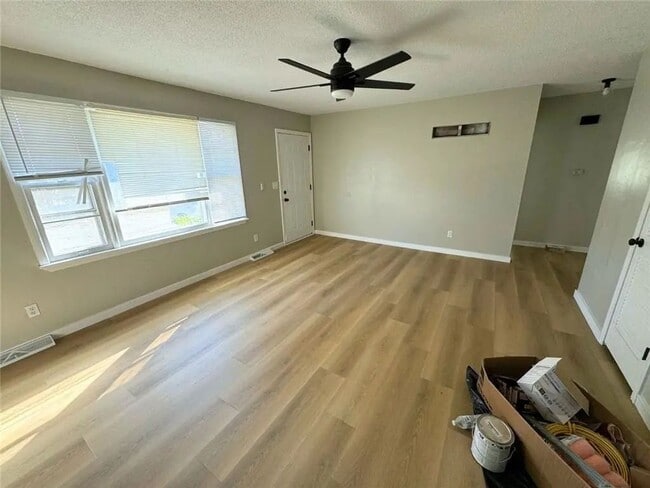 Photo - 606 Cleburn St