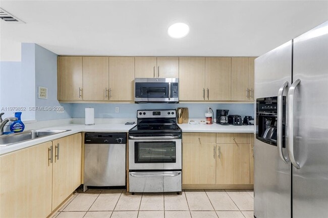 Photo - 2951 S Bayshore Dr Unit 215
