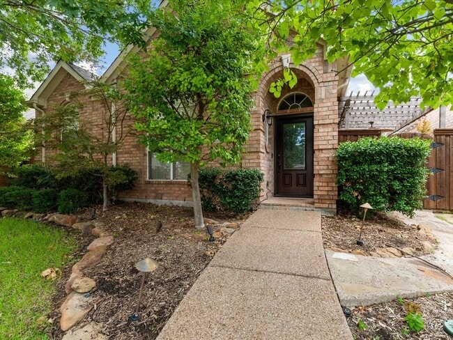 8129 Springmoss Dr