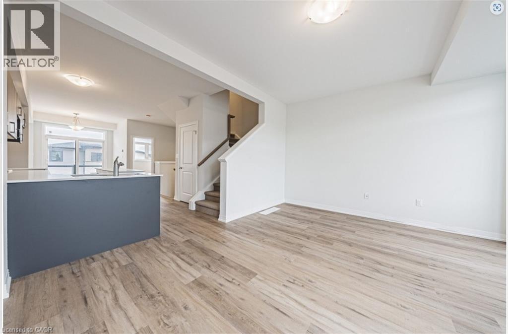 Photo - 155 Equestrian Way