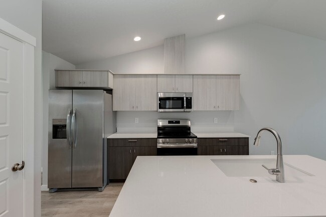 Photo - Charming Attached Townhome in Nampa at an Incredible Price!