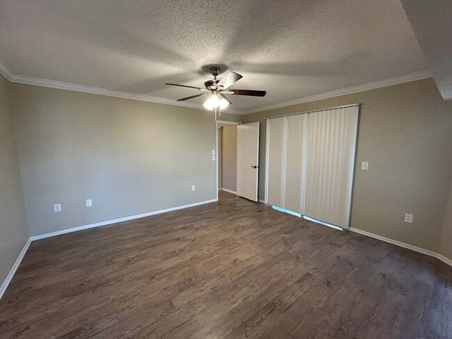 Photo - 5834 Harrison Rd