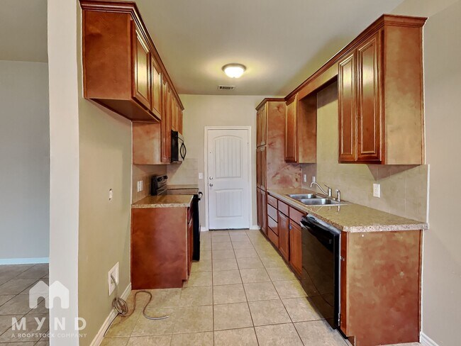 Photo - 902 Parkplace Rdg