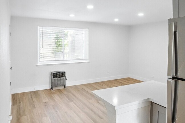 Photo - 1368 Lafayette St Unit 9